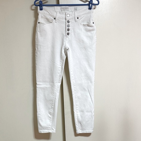 Lucky Brand NEW Bright White Distressed 5 Button Fly Cropped Denim Jeans 2/24 - Picture 3 of 14
